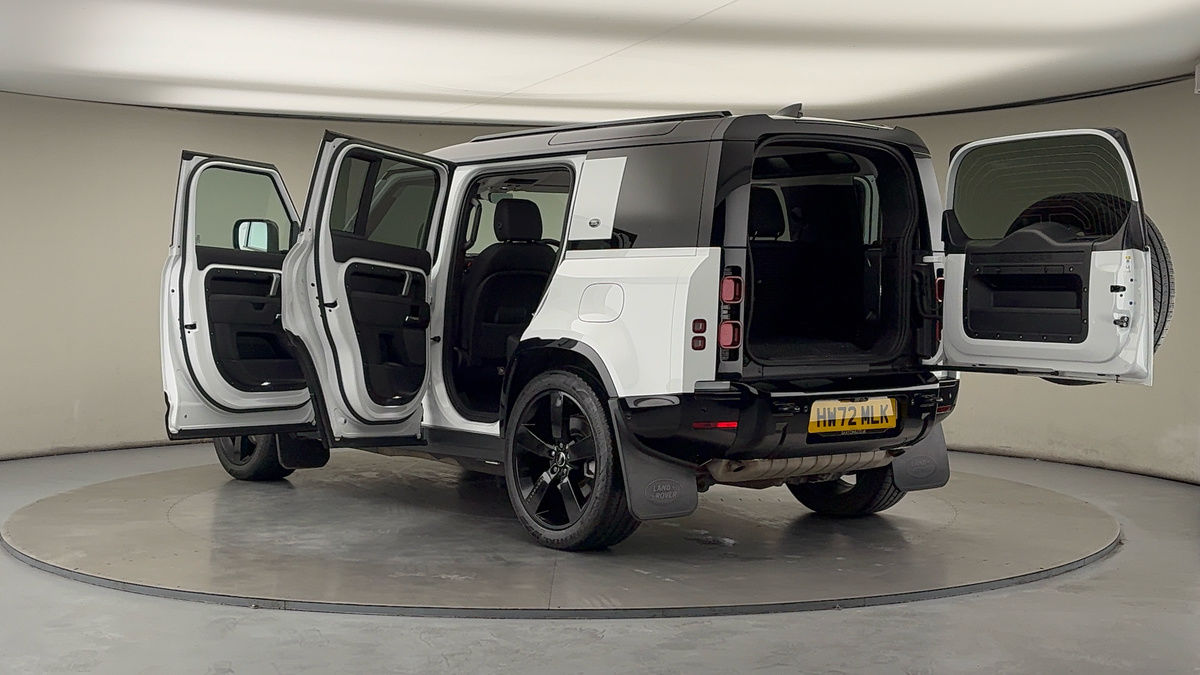 More views of Land Rover Defender 110