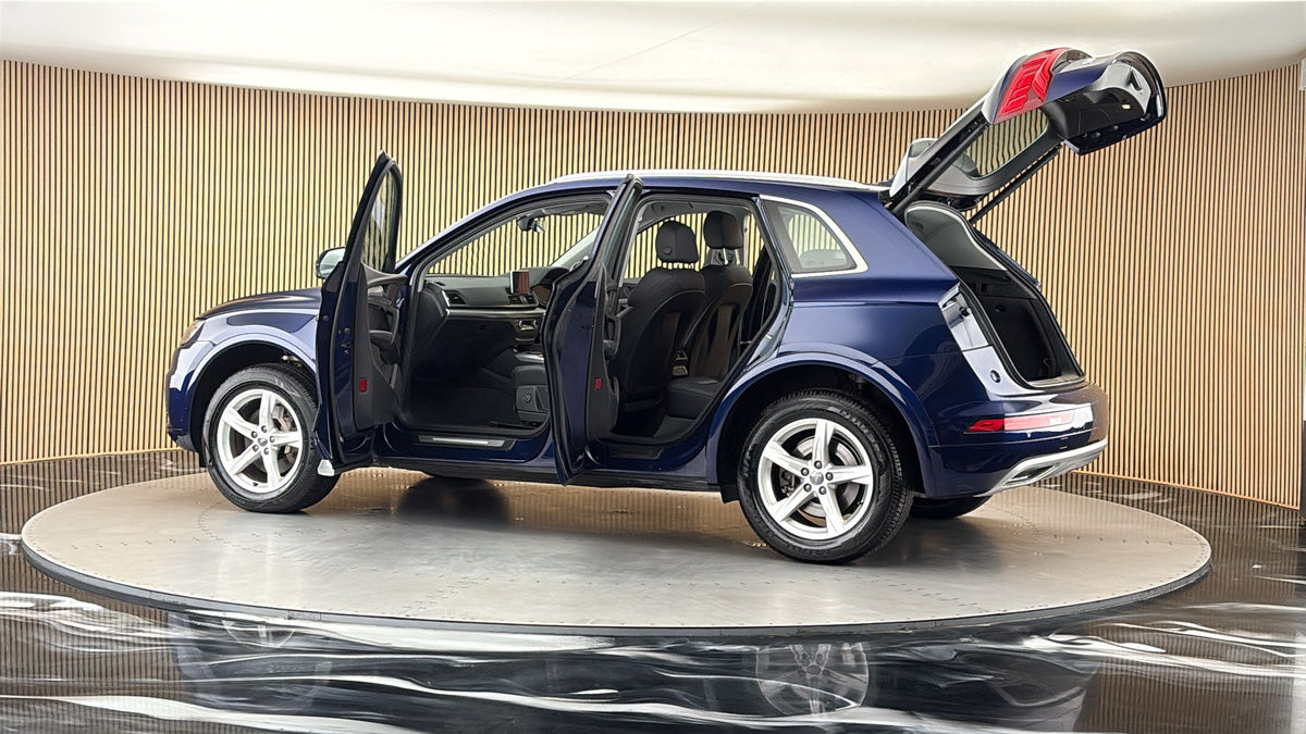 More views of Audi Q5