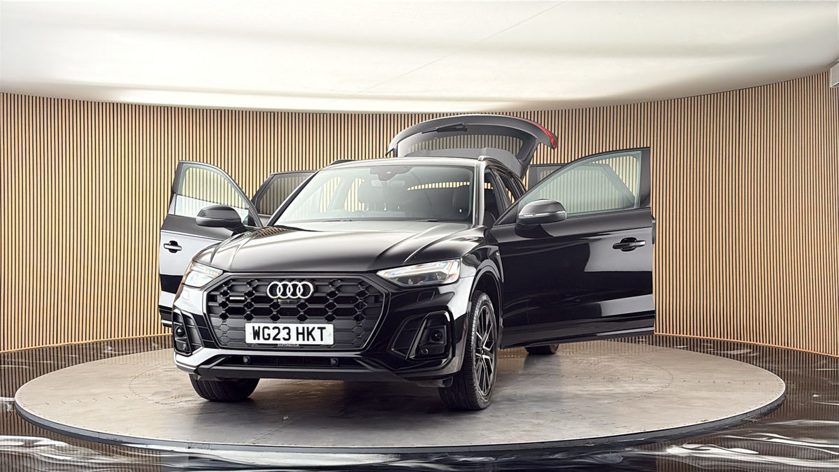 More views of Audi Q5