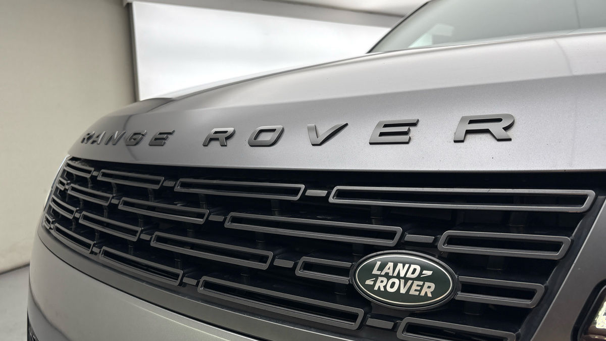 Land Rover Range Rover Sport Image 24