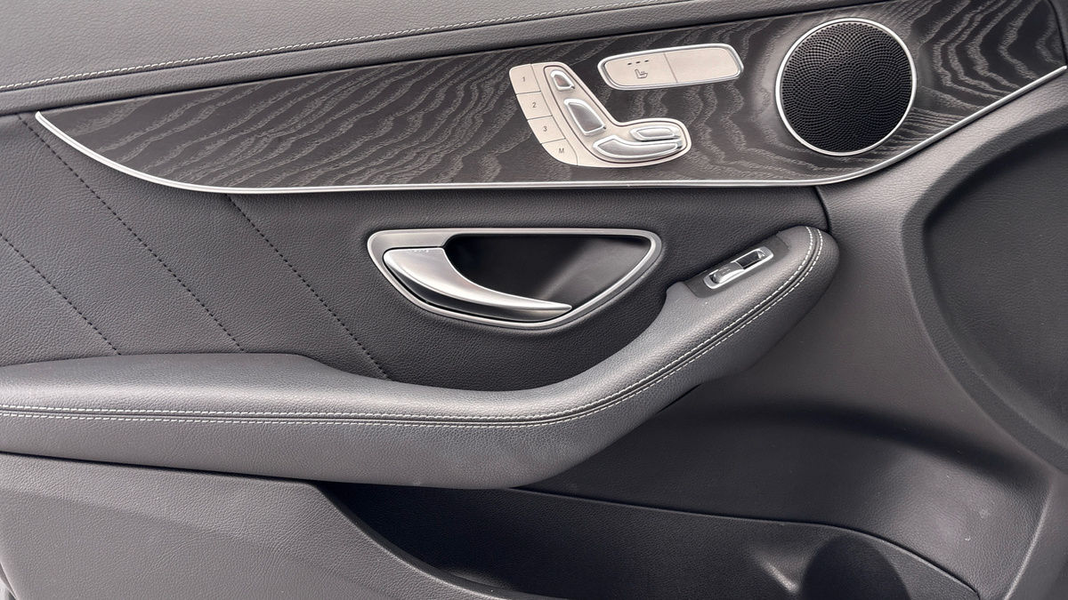 Mercedes-Benz C Class Image 19