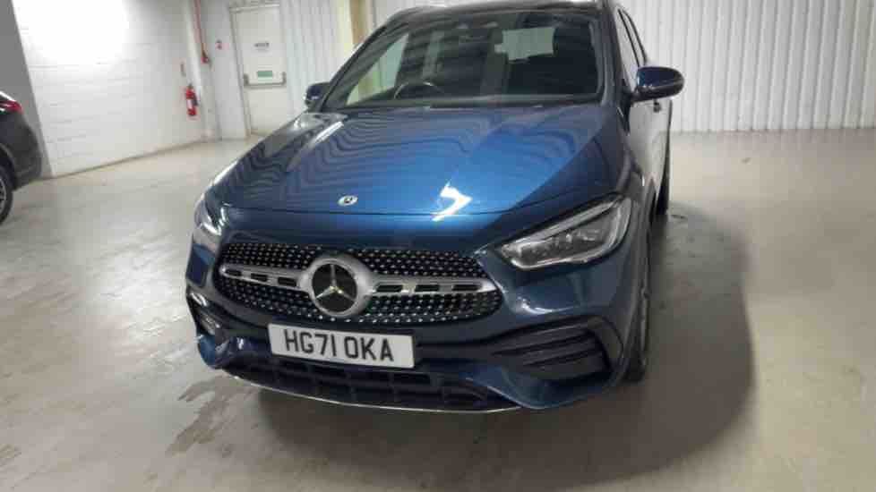 More views of Mercedes-Benz GLA