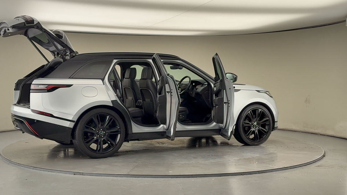 More views of Land Rover Range Rover Velar