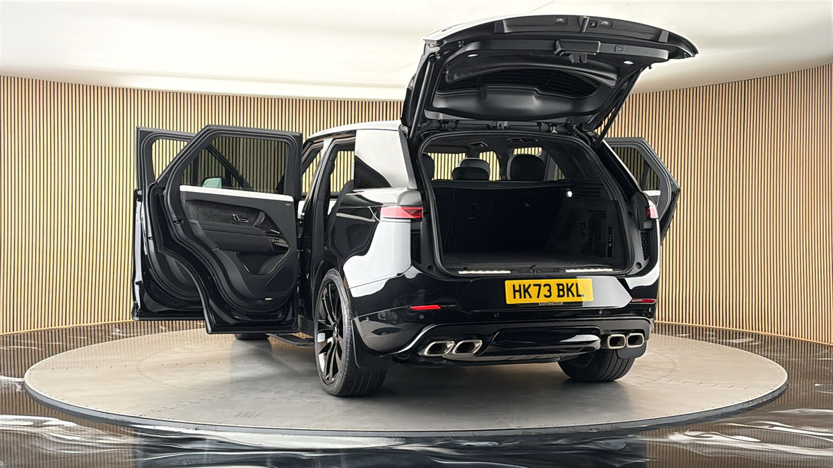 More views of Land Rover Range Rover Sport