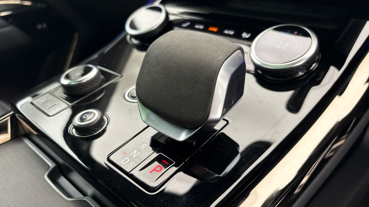 Land Rover Range Rover Sport Image 29