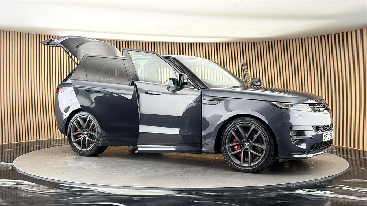 More views of Land Rover Range Rover Sport