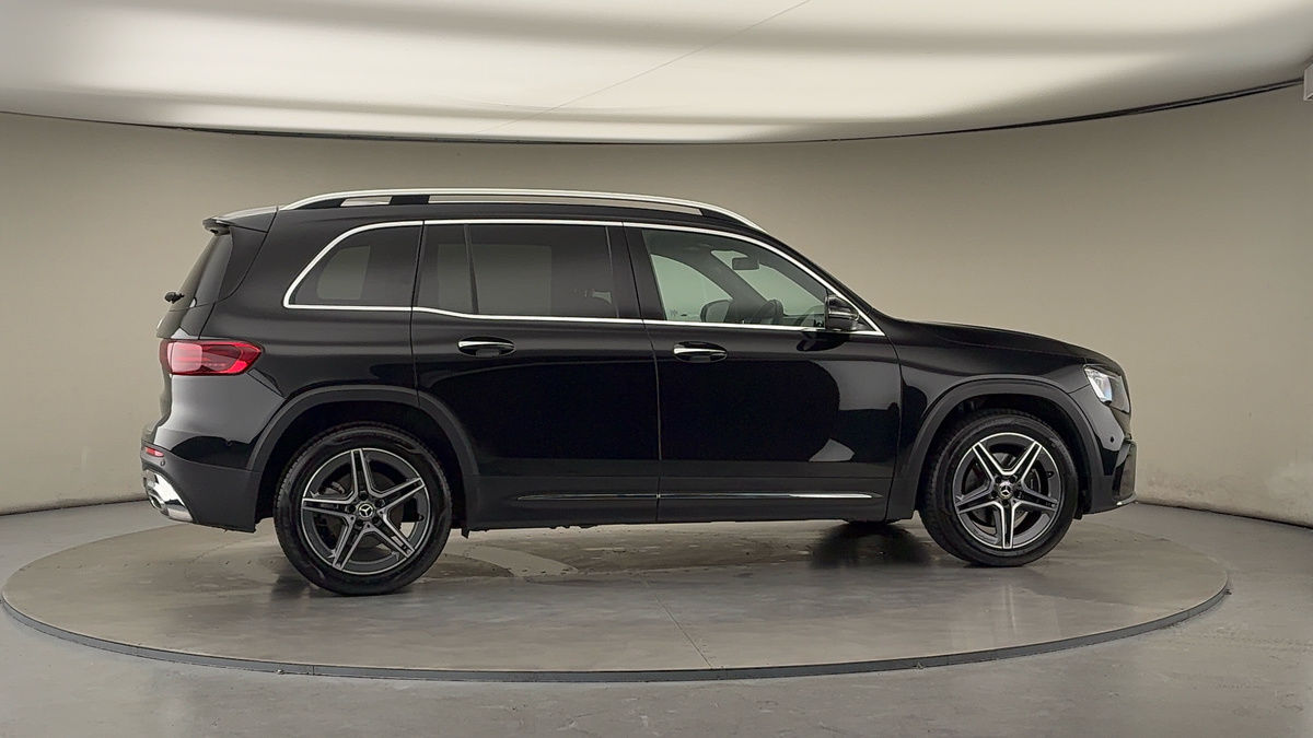 More views of Mercedes-Benz GLB