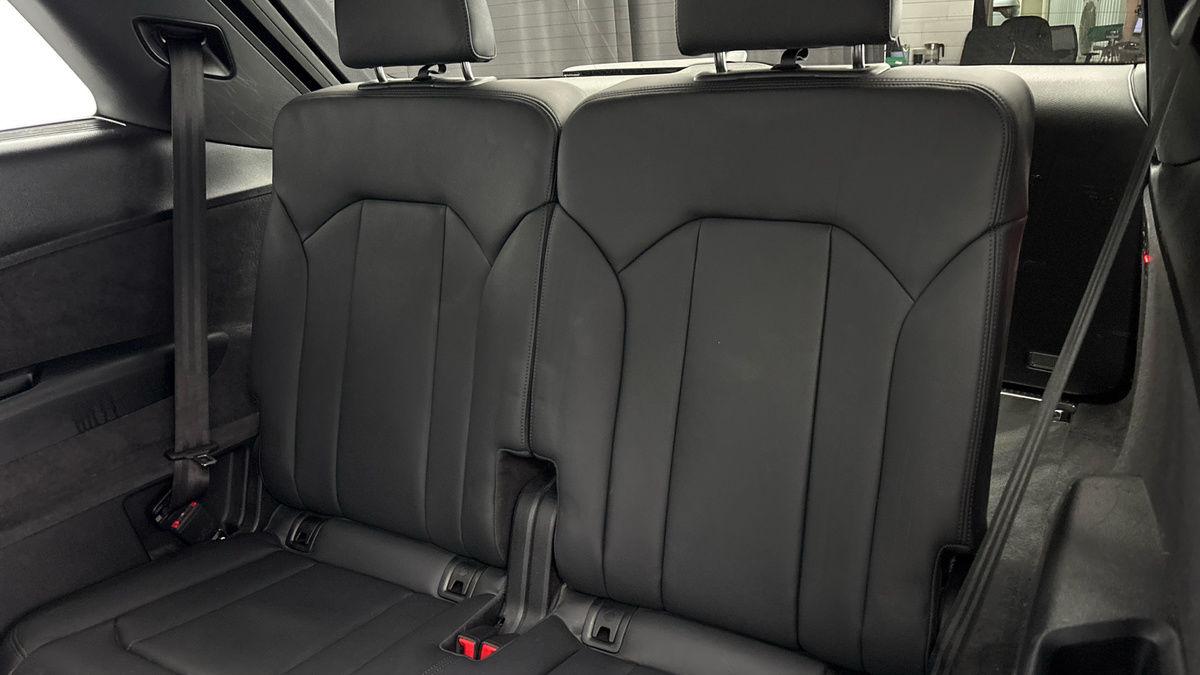 Audi SQ7 Image 30