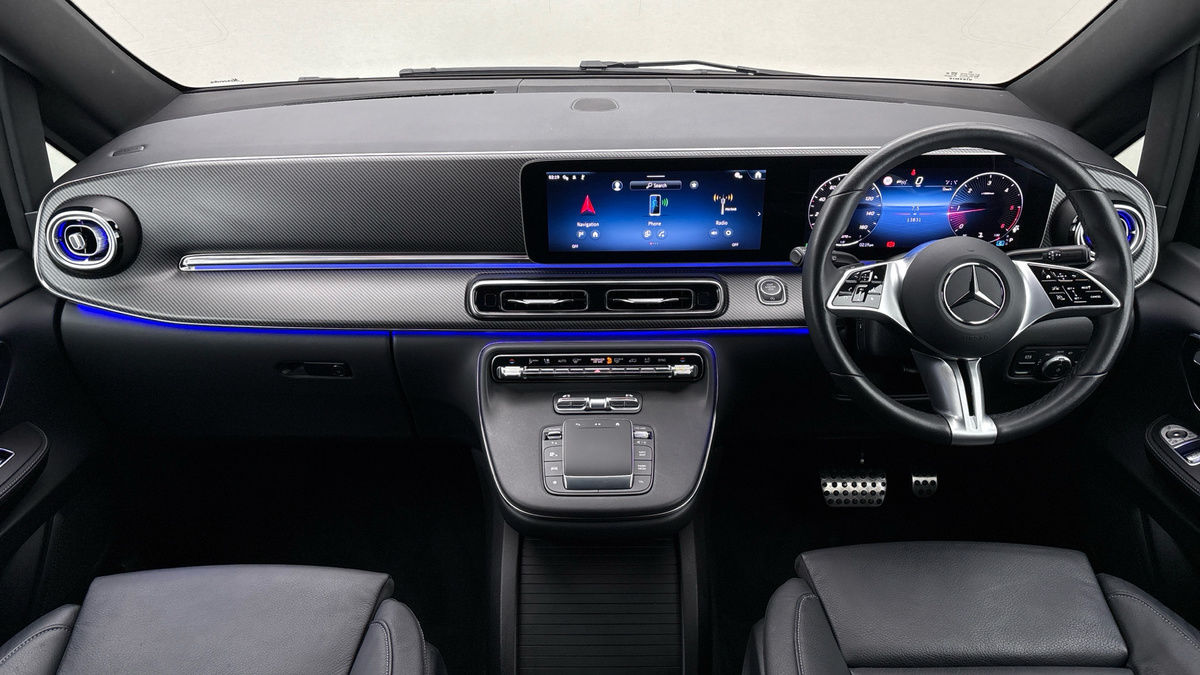 Mercedes-Benz V Class Image 12