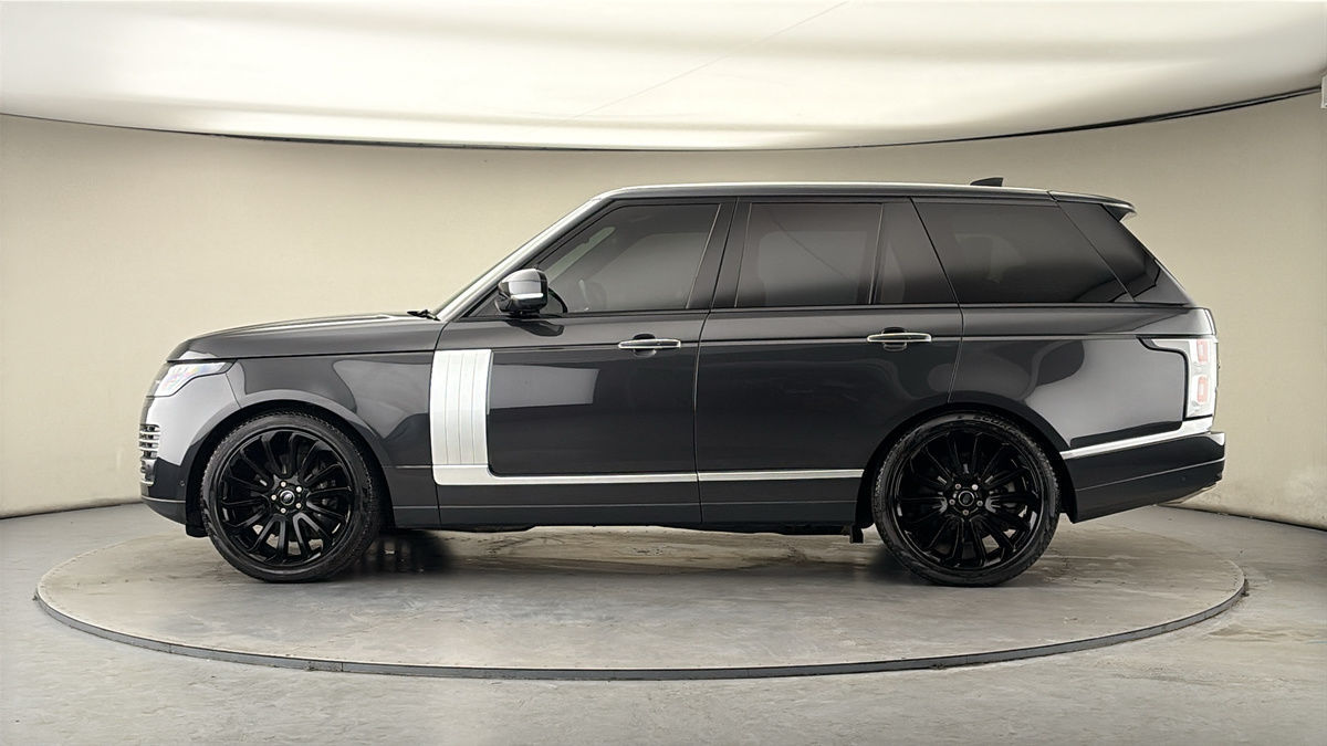 More views of Land Rover Range Rover