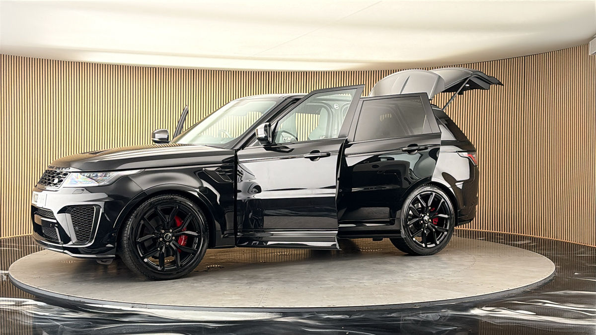 More views of Land Rover Range Rover Sport