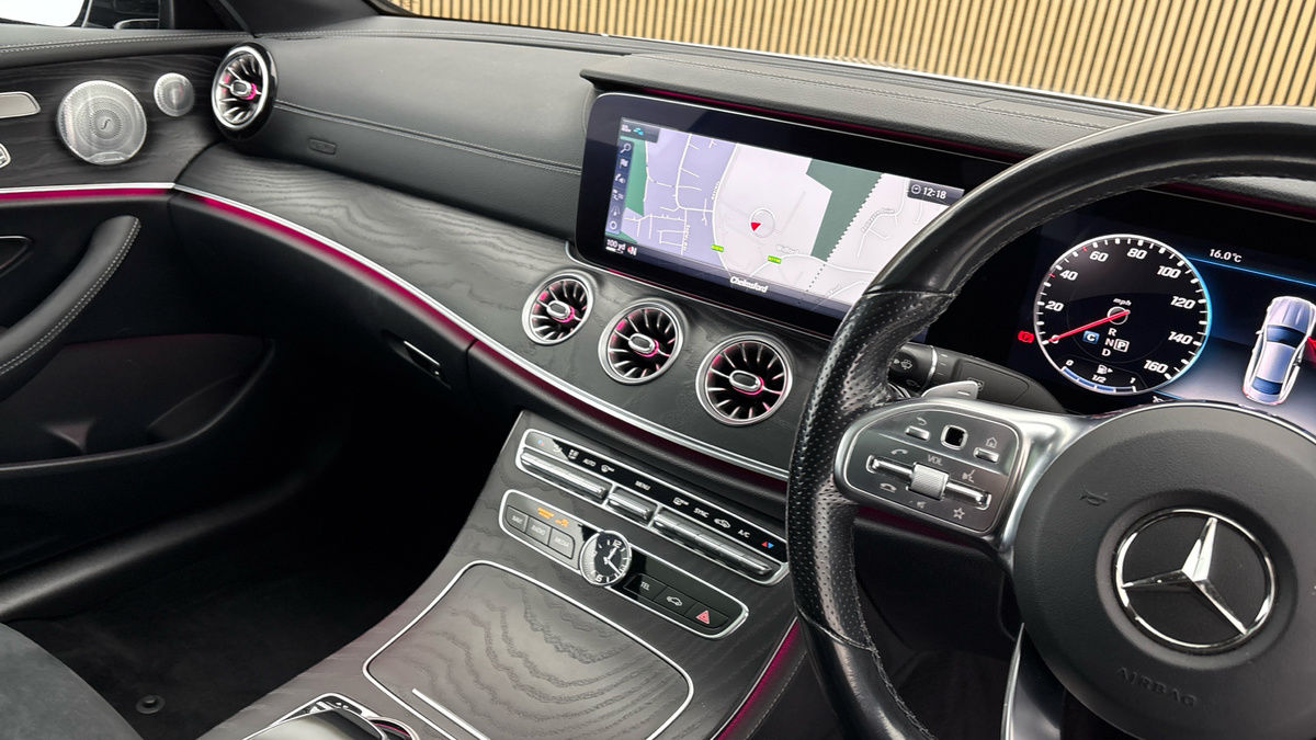 Mercedes-Benz E Class Image 18
