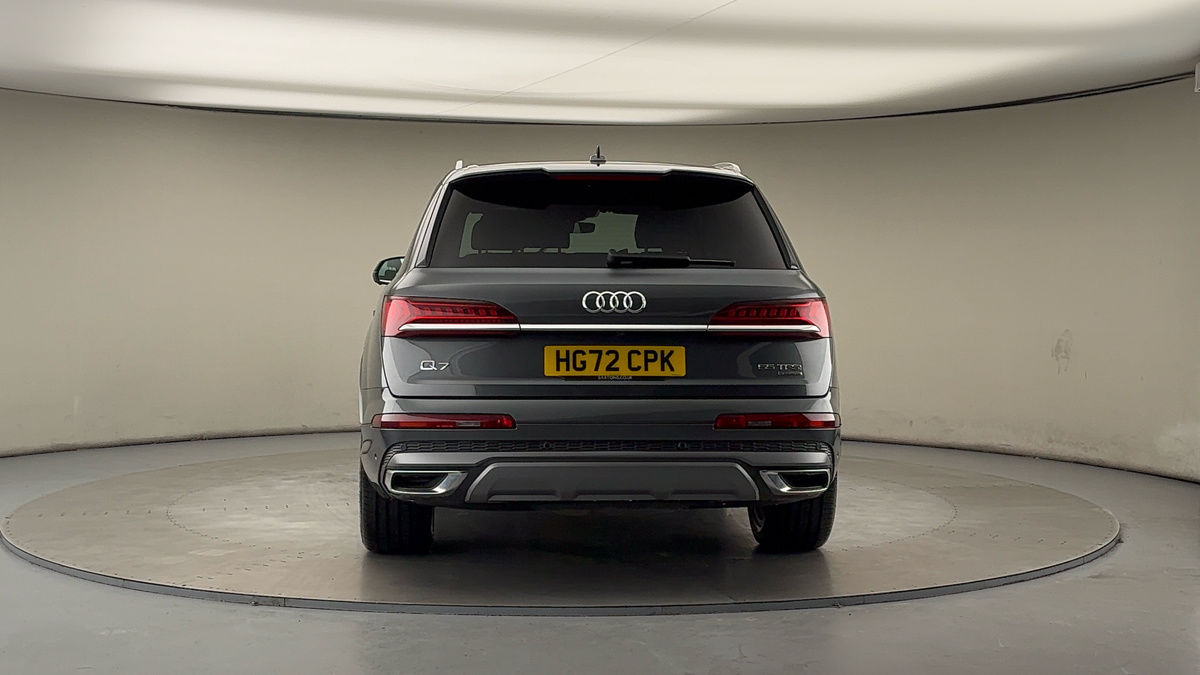 More views of Audi Q7