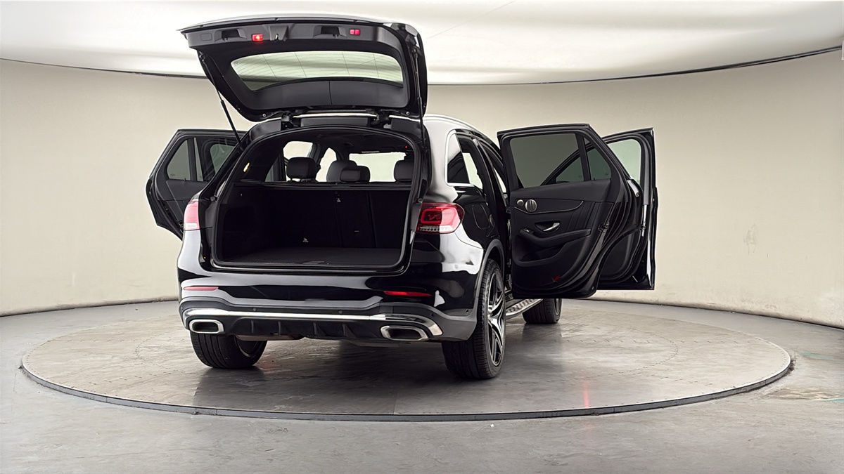 More views of Mercedes-Benz GLC