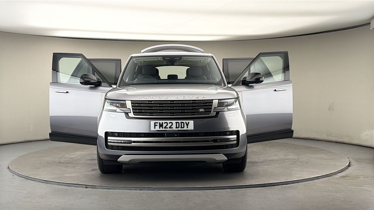 More views of Land Rover Range Rover