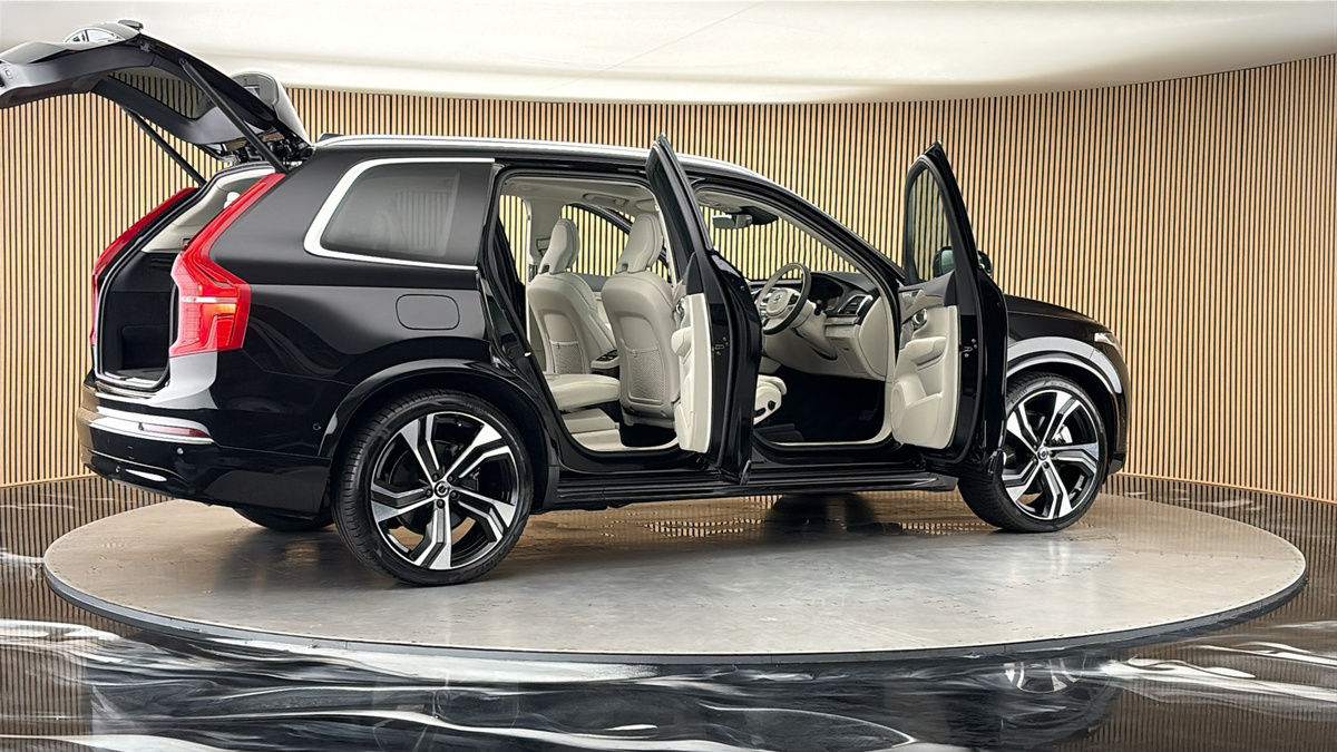 More views of Volvo XC90