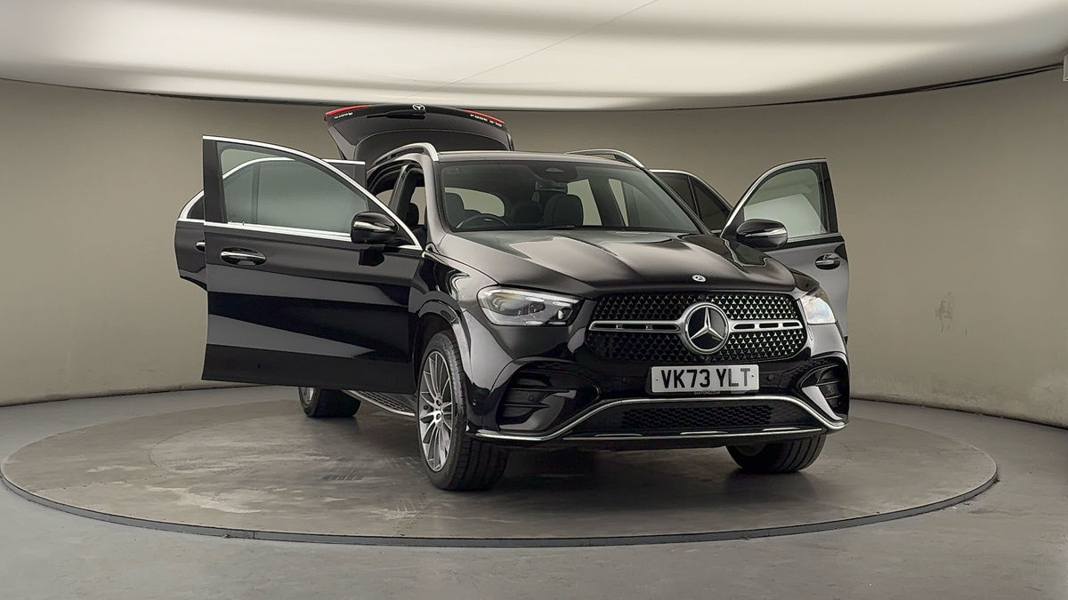 More views of Mercedes-Benz GLE