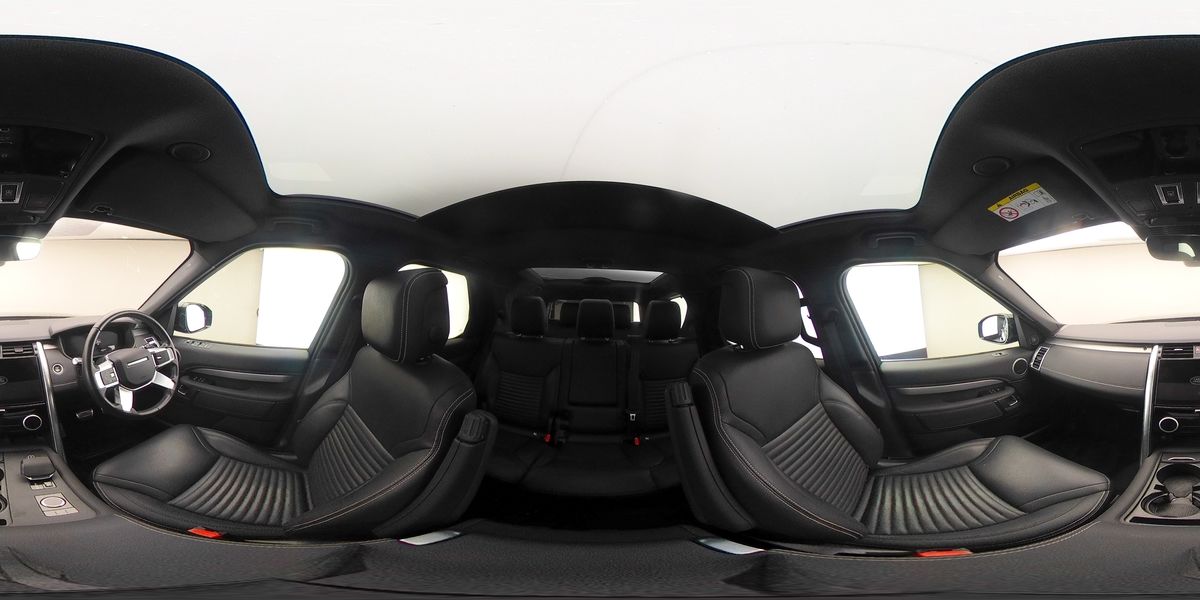 More views of Land Rover Discovery