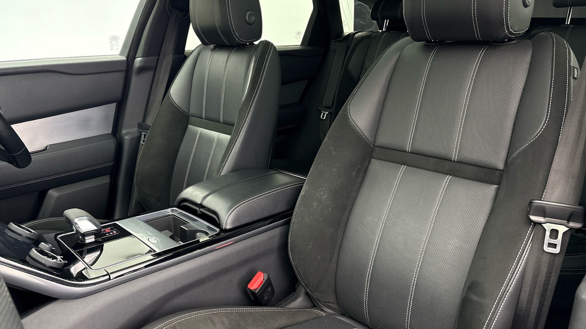 Land Rover Range Rover Velar Image 7