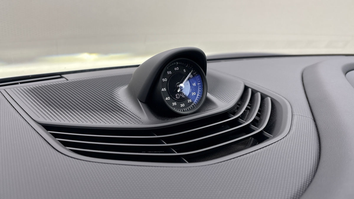 Porsche Taycan Image 26