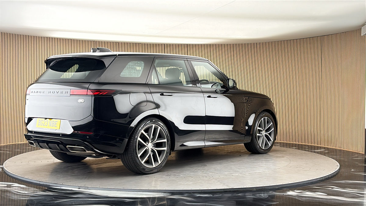 Land Rover Range Rover Sport Image 21