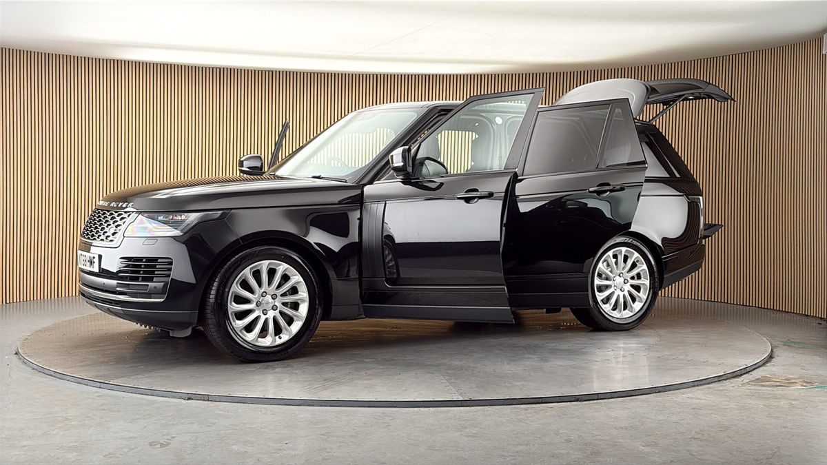 More views of Land Rover Range Rover