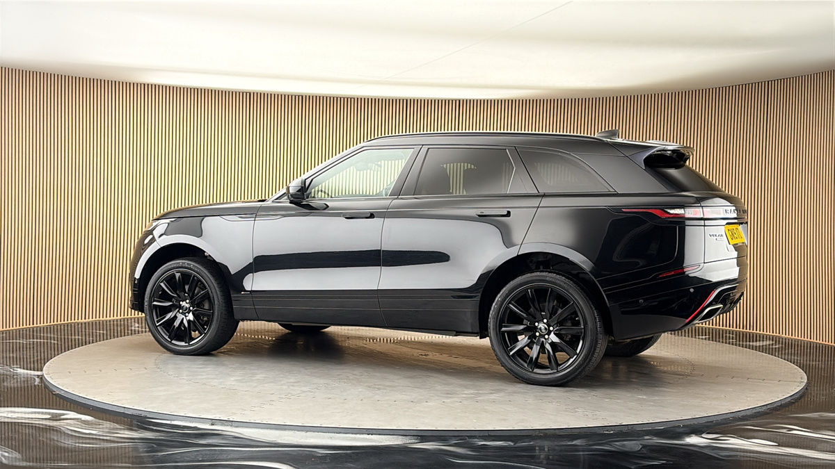 More views of Land Rover Range Rover Velar