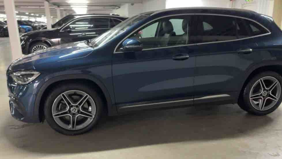 More views of Mercedes-Benz GLA