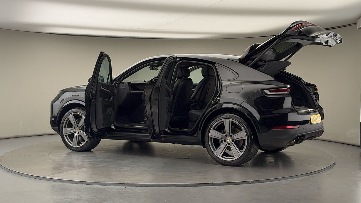 More views of Porsche Cayenne