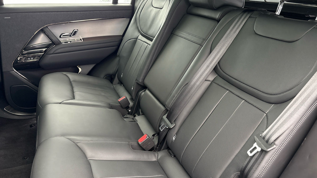 Land Rover Range Rover Sport Image 8