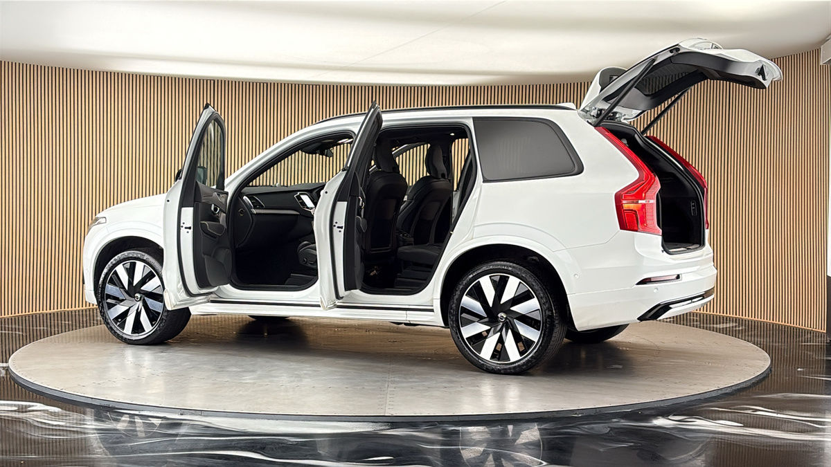 More views of Volvo XC90