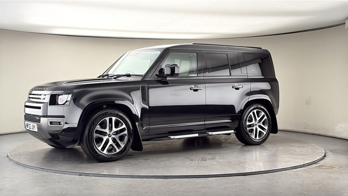 More views of Land Rover Defender 110