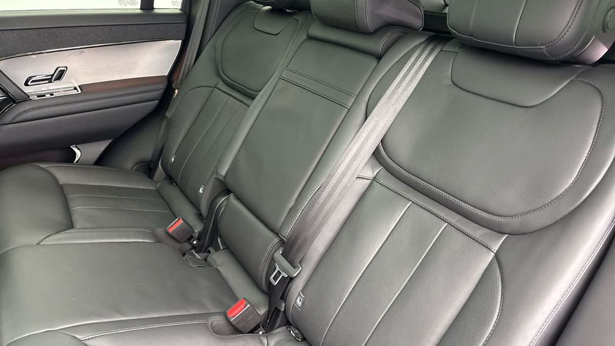 Land Rover Range Rover Sport Image 8