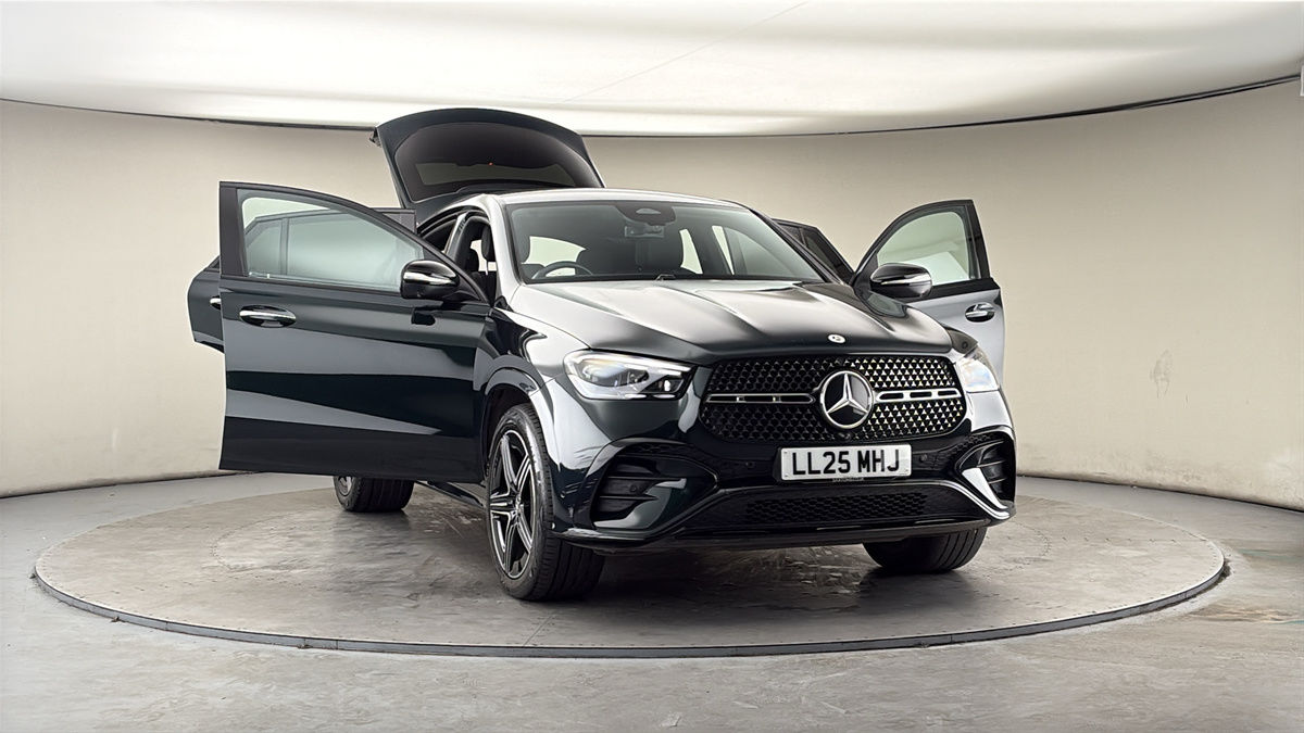 More views of Mercedes-Benz GLE