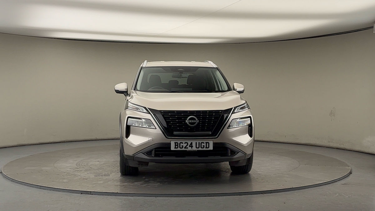 More views of Nissan X-Trail