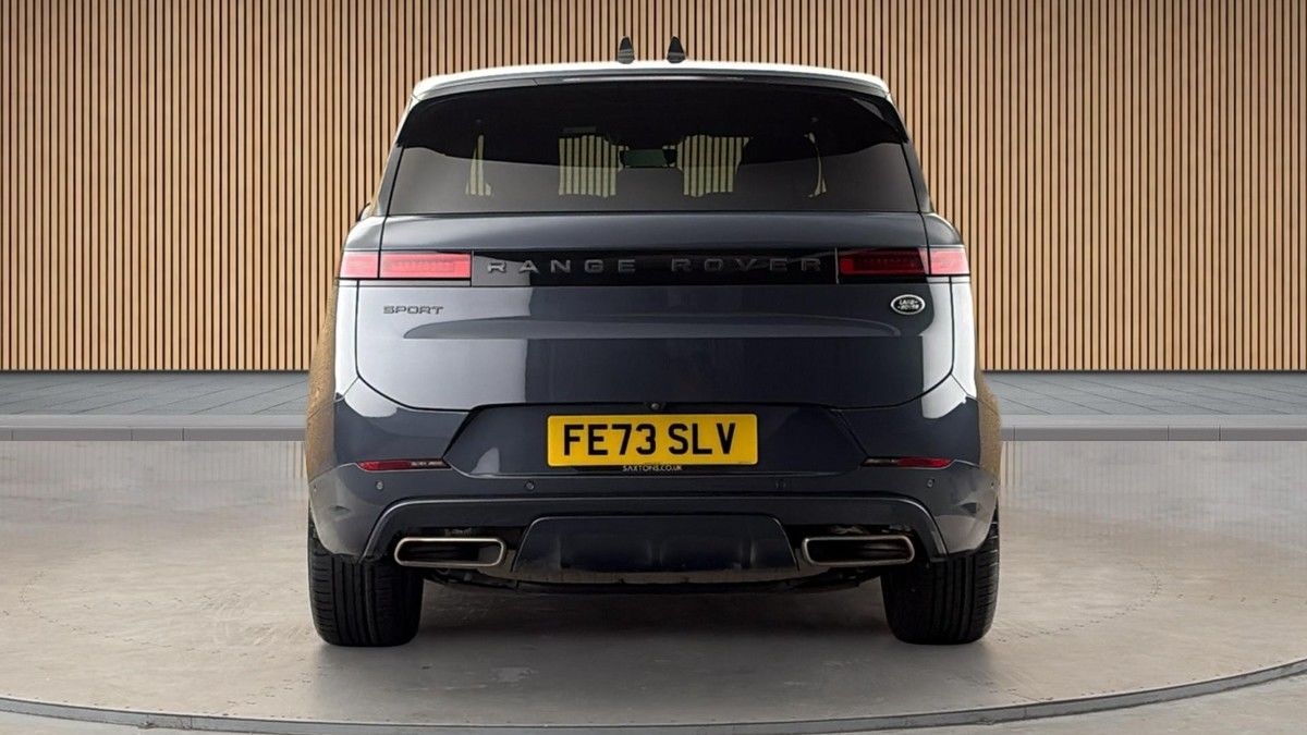 Land Rover Range Rover Sport Image 4