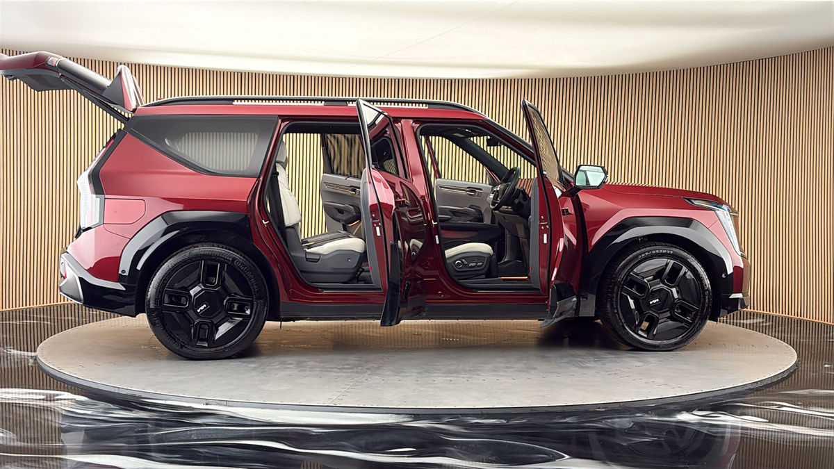 More views of Kia EV9