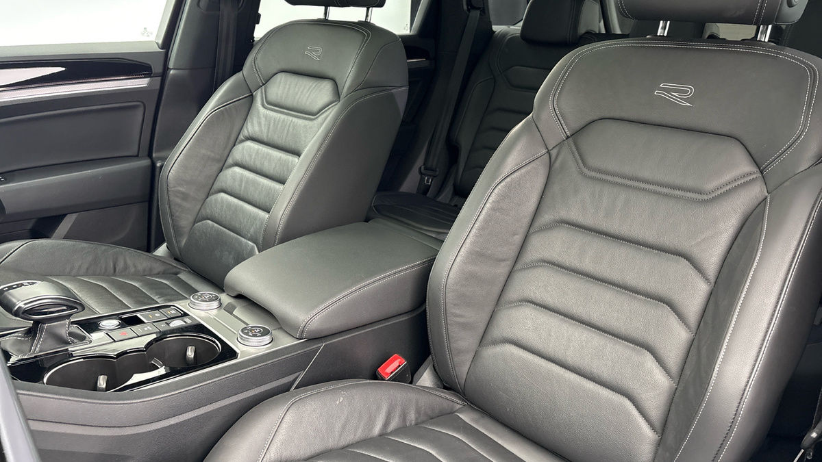 Volkswagen Touareg Image 7