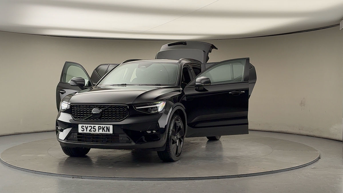 More views of Volvo XC40