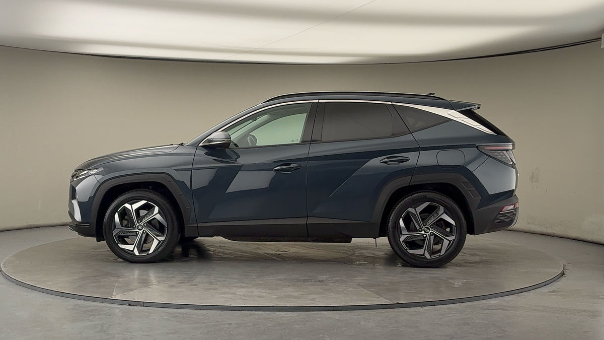 More views of Hyundai TUCSONix35