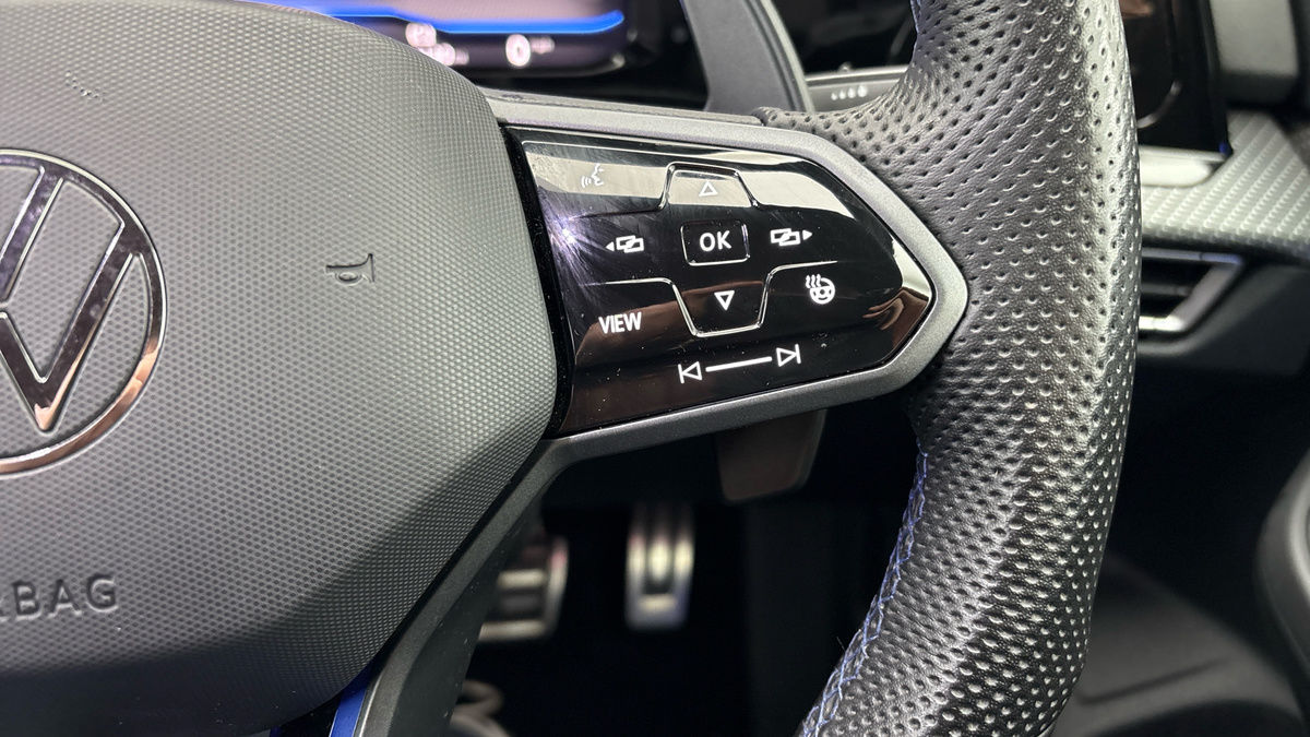 Volkswagen Golf Image 14