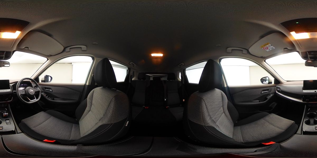 More views of Nissan X-Trail