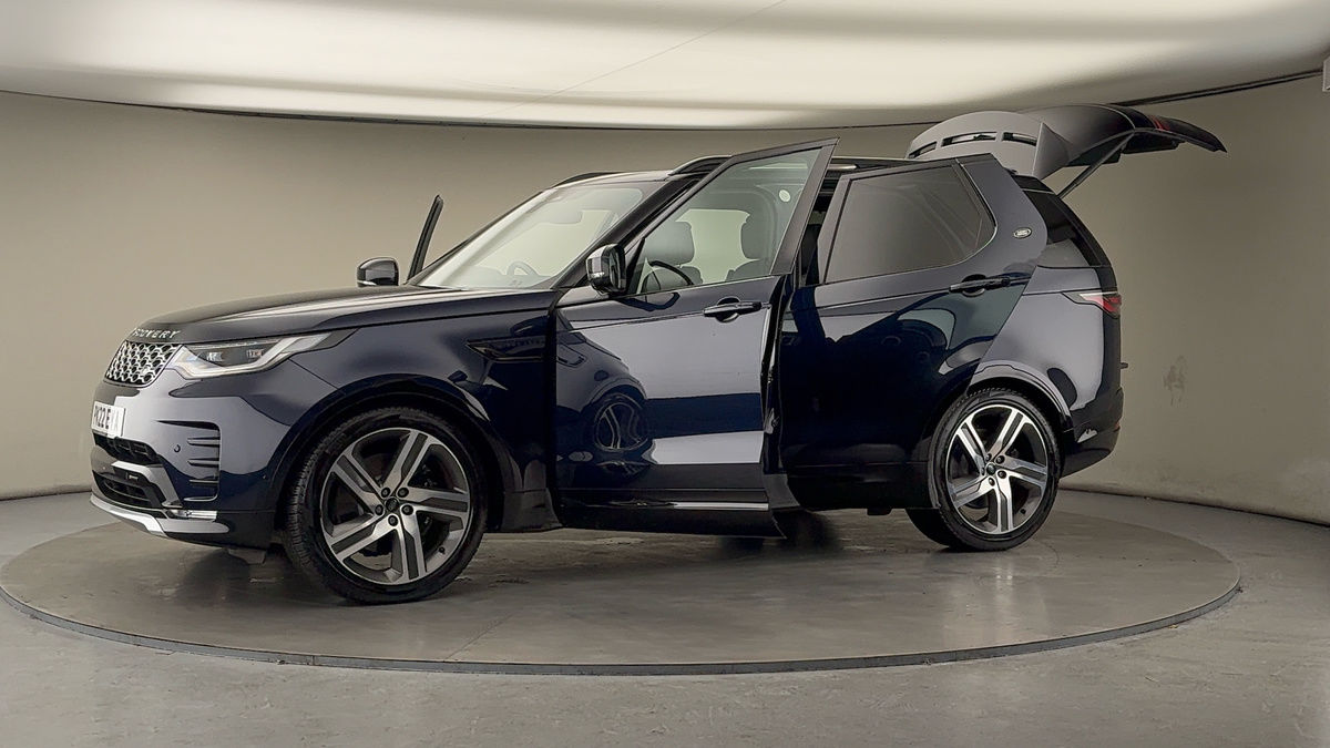 More views of Land Rover Discovery