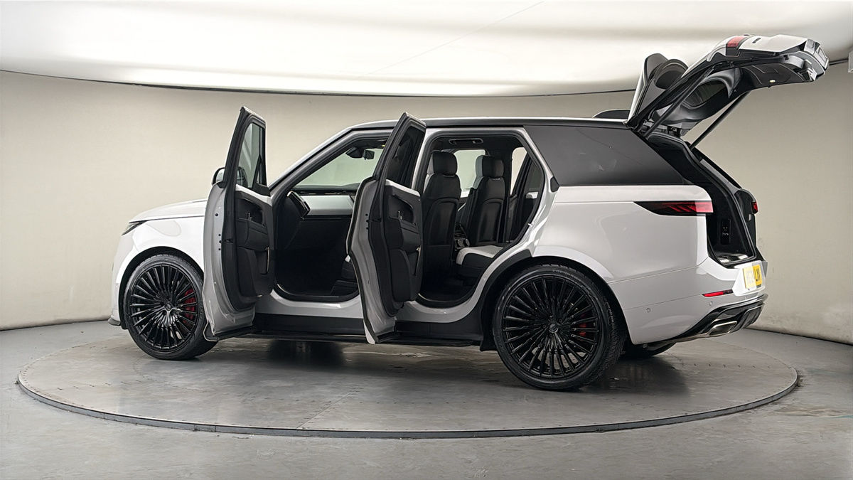 More views of Land Rover Range Rover Sport