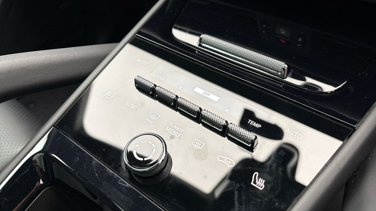Porsche Cayenne Image 29
