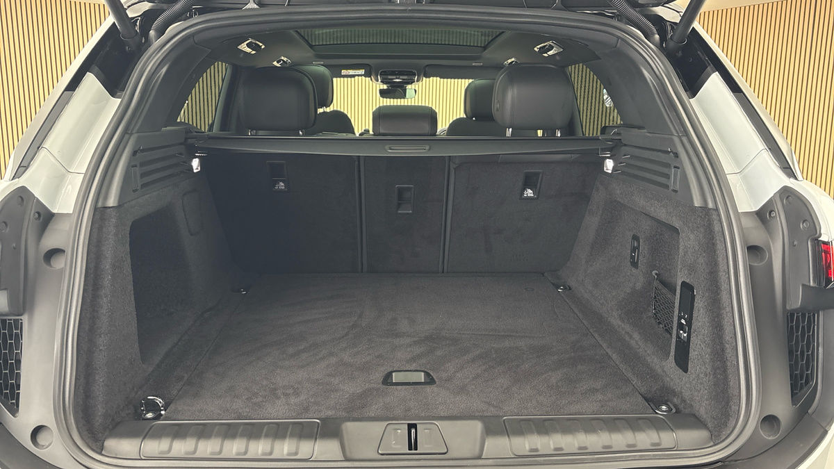 Land Rover Range Rover Sport Image 11