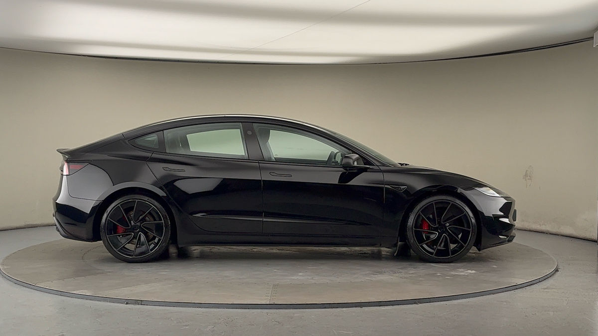 Tesla Model 3 Image 31