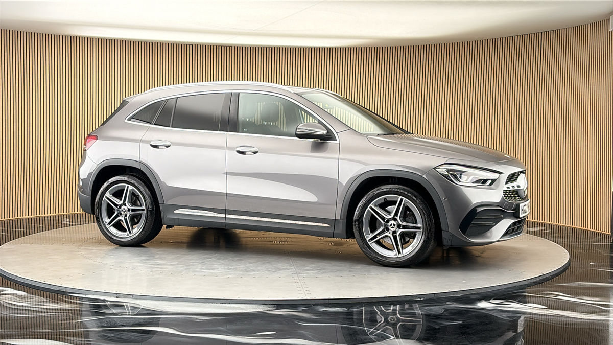 More views of Mercedes-Benz GLA