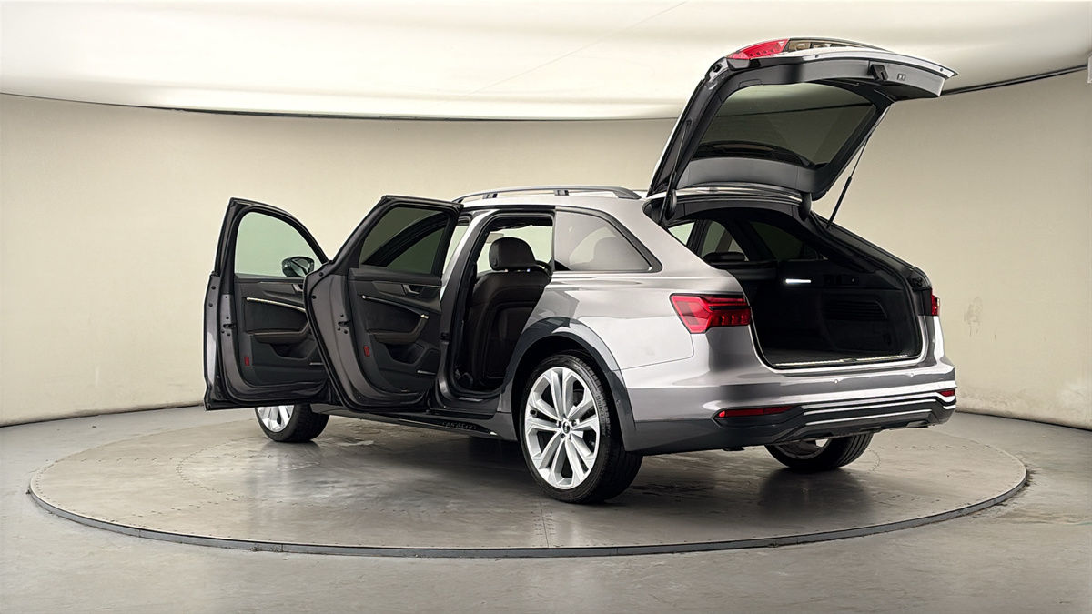 Audi A6 Allroad Image 23