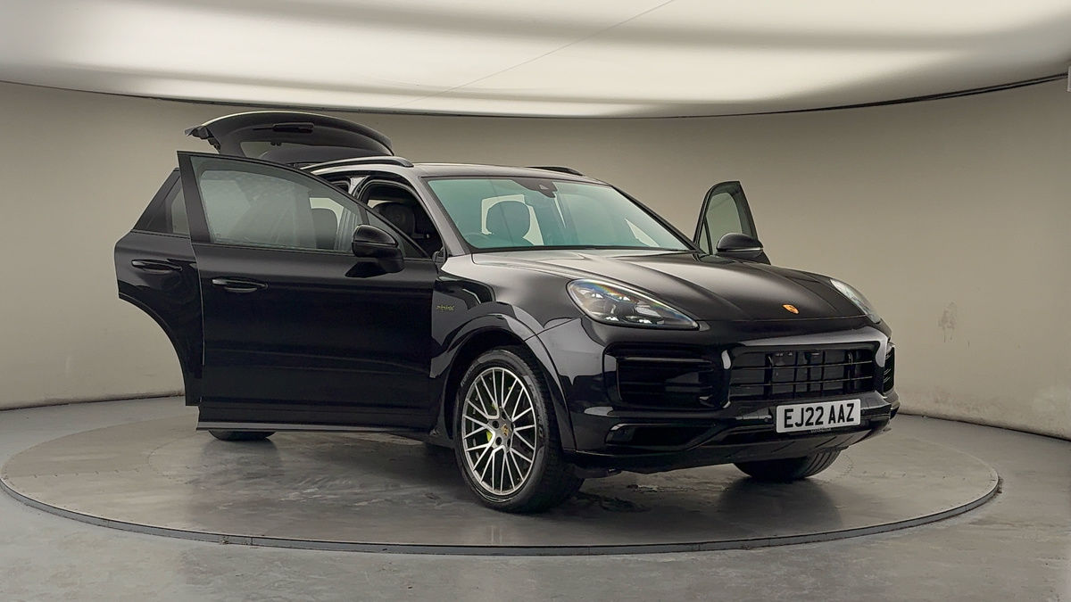 More views of Porsche Cayenne
